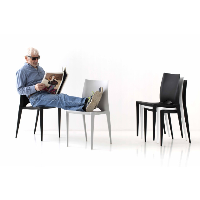 Стілець EMY STACKABLE з твердим сидінням